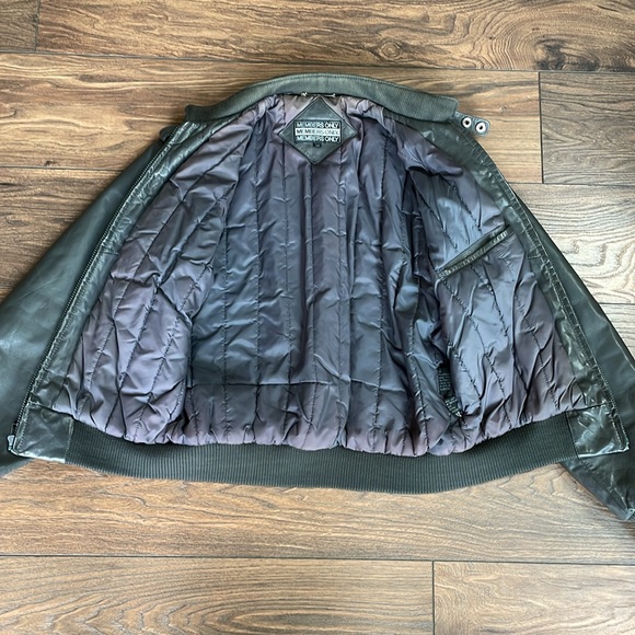 Members Only leather jacket - Picture 4 of 7